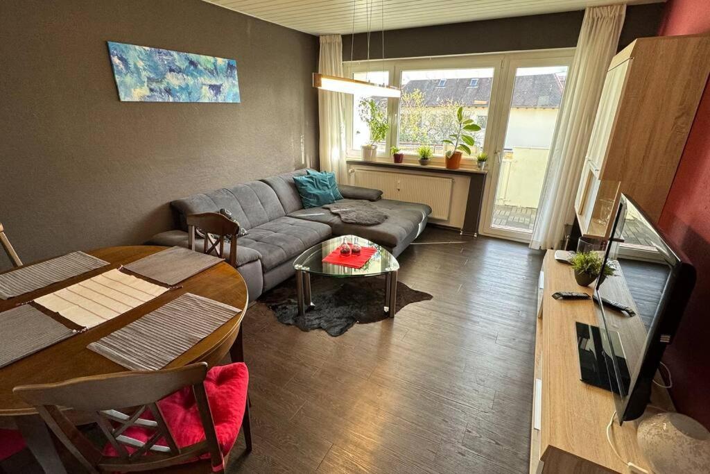 Monikas Home - Gemuetliche 3-Zimmer-Wohnung Im Herzen Von Бьоблинген Екстериор снимка