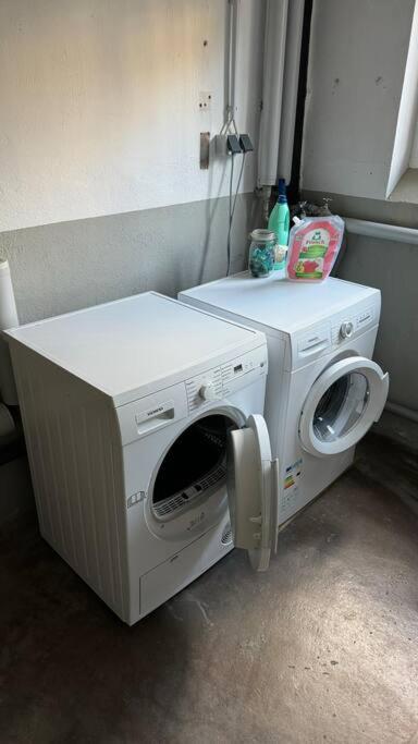 Monikas Home - Gemuetliche 3-Zimmer-Wohnung Im Herzen Von Бьоблинген Екстериор снимка
